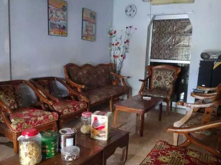 ペンション Gini Homestay