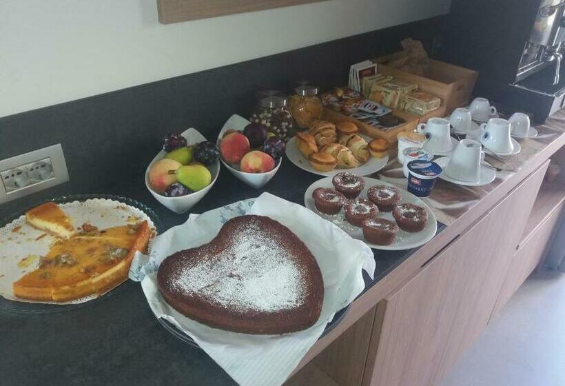 צימר 11 Catalani Rooms