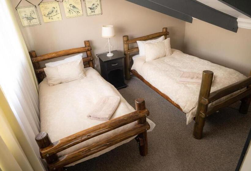 مبيت وإفطار L'anda Guesthouse & Self Catering