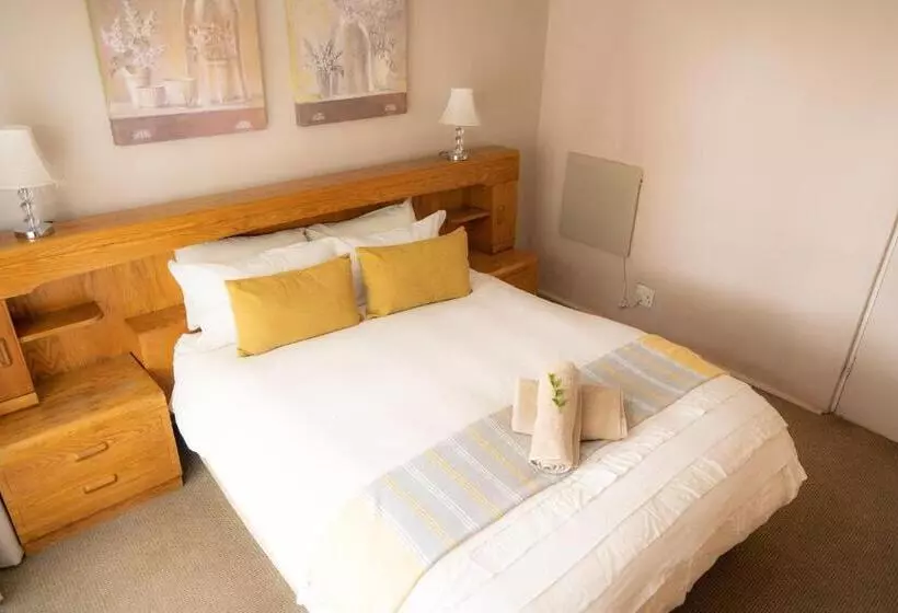 Aamiaismajoitus (B&B) L'anda Guesthouse & Self Catering