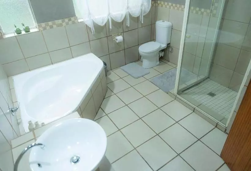 Aamiaismajoitus (B&B) L'anda Guesthouse & Self Catering