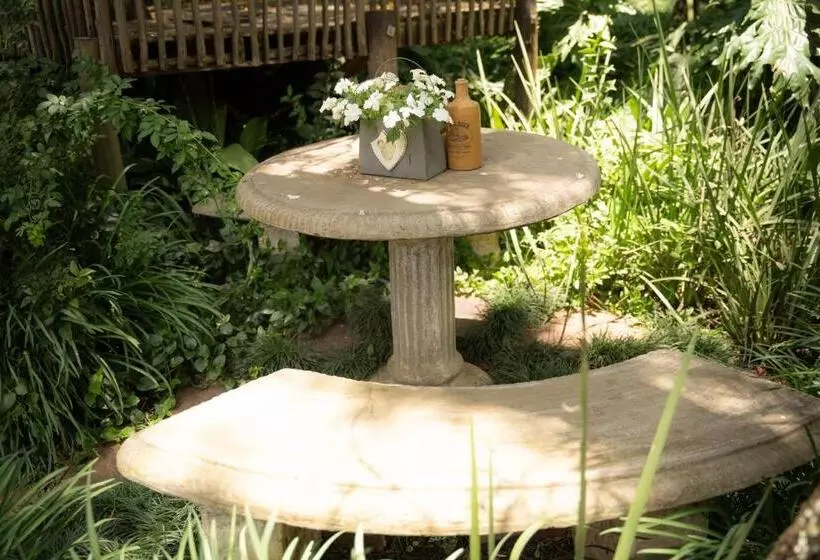 Aamiaismajoitus (B&B) L'anda Guesthouse & Self Catering