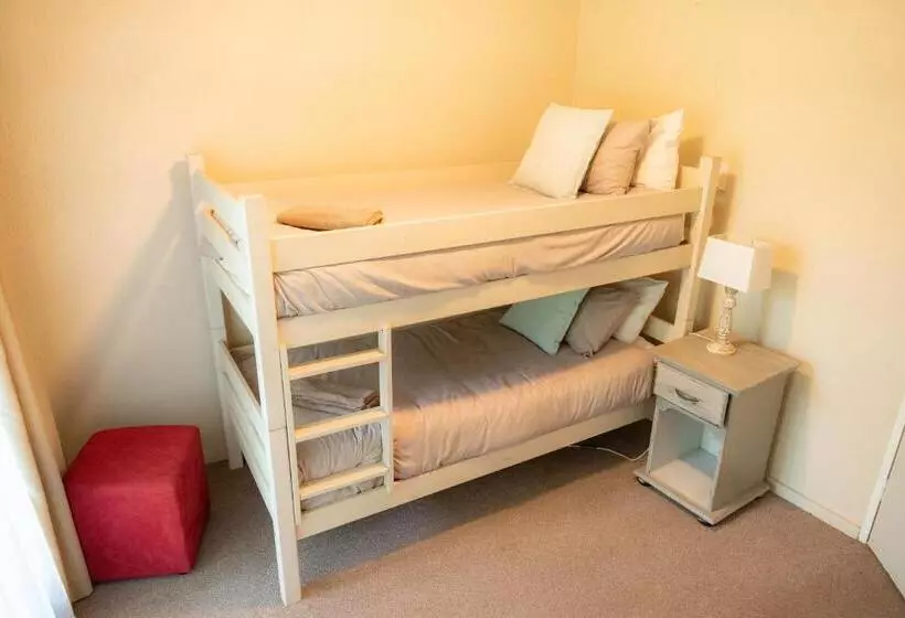 Aamiaismajoitus (B&B) L'anda Guesthouse & Self Catering