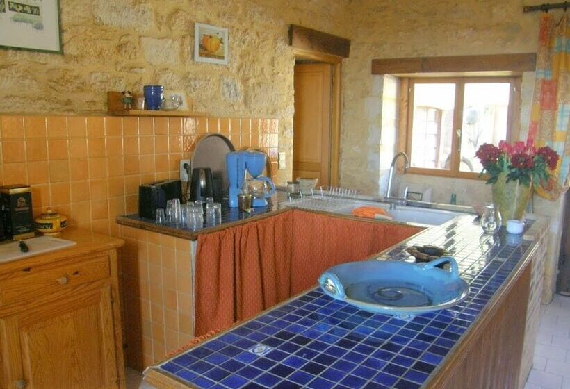 مبيت وإفطار Les Machicoulis