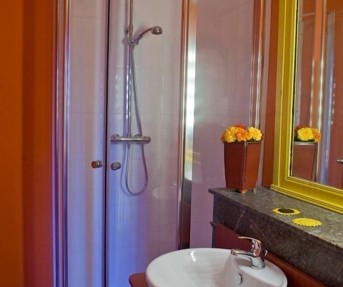 مبيت وإفطار Les Machicoulis