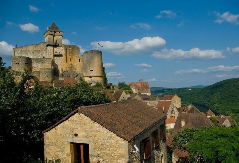 مبيت وإفطار Les Machicoulis