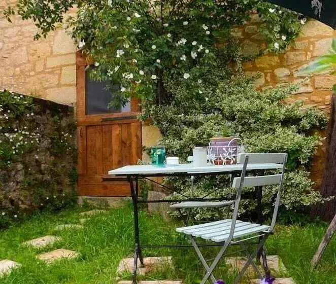 Aamiaismajoitus (B&B) Les Machicoulis