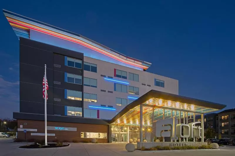 هتل Aloft Omaha Aksarben Village