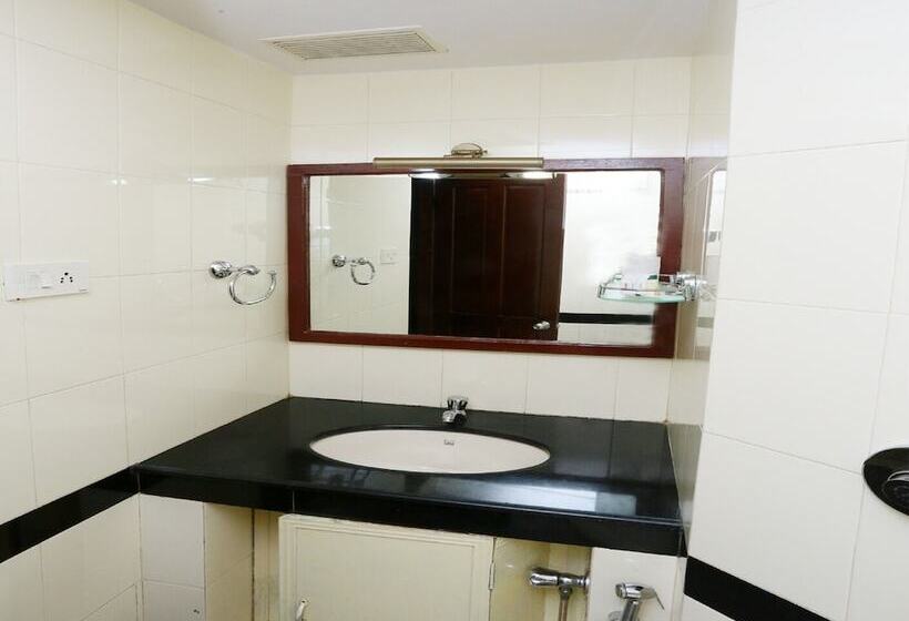 فندق Deliza Residency By Oyo Rooms