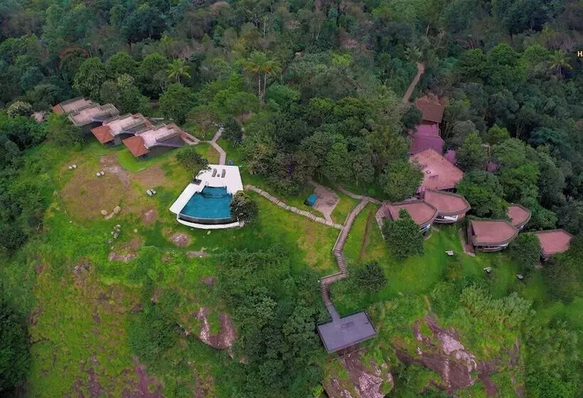 Hotelli Haze And Kites Resort Munnar