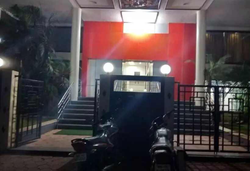 Hotelli Jk Rooms 122 Shaheen Lodging & Boarding