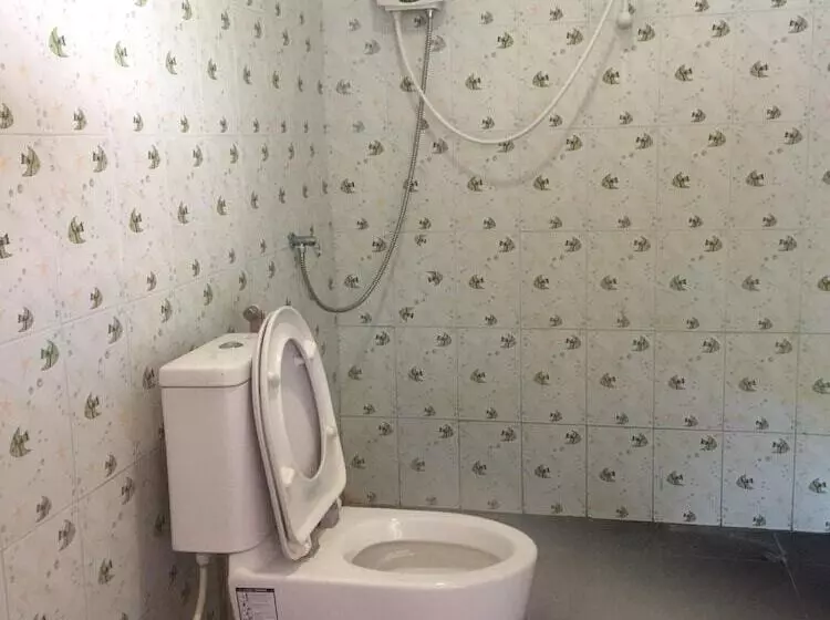 Hotelli Palm Payom Village Resort