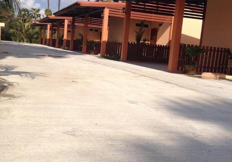 בית מלון כפרי Palm Payom Village Resort