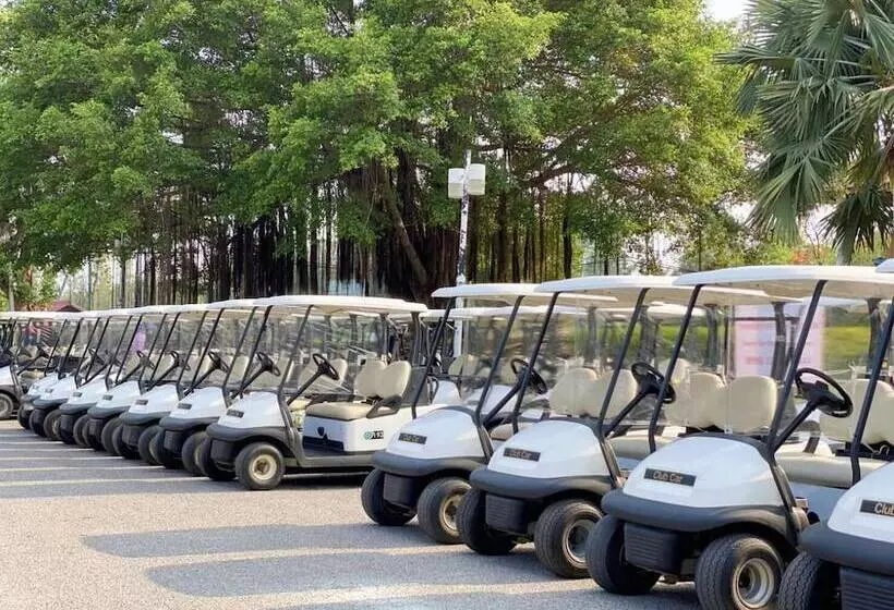 ホテル Pinehurst Golf Club And