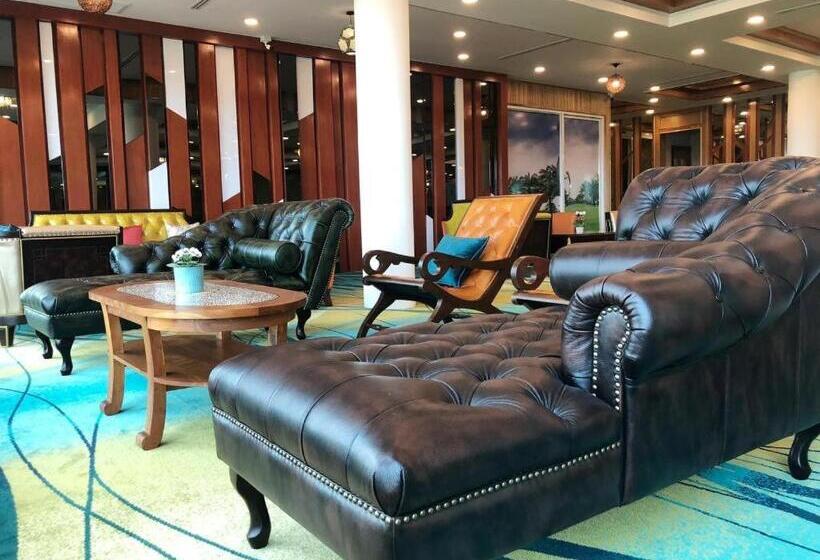 هتل Pinehurst Golf Club And