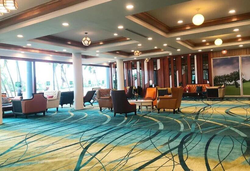 هتل Pinehurst Golf Club And