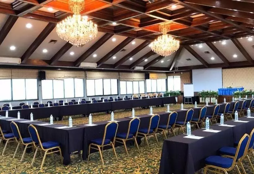 ホテル Pinehurst Golf Club And