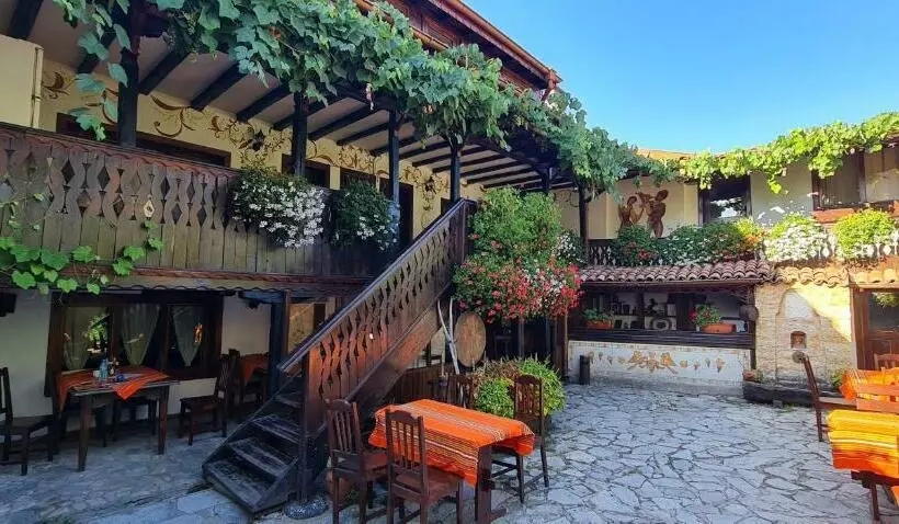 هتل стаи за гости The Old House