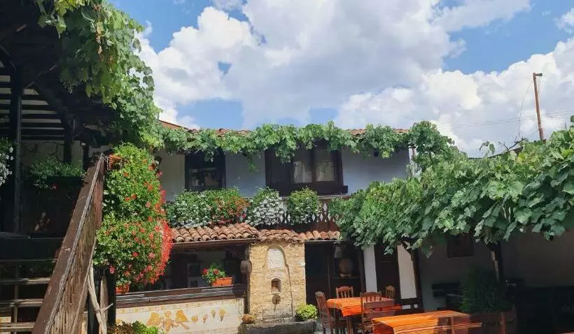 هتل стаи за гости The Old House