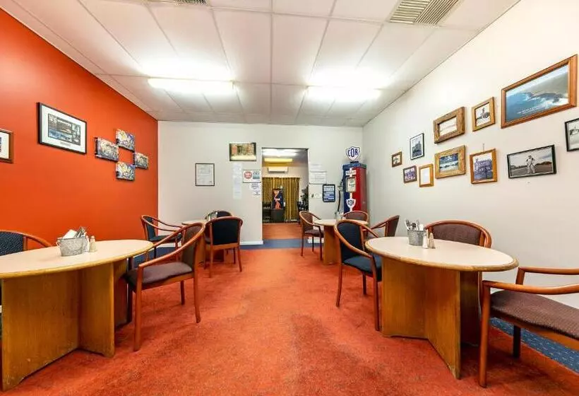 Motelli Border Village Roadhouse