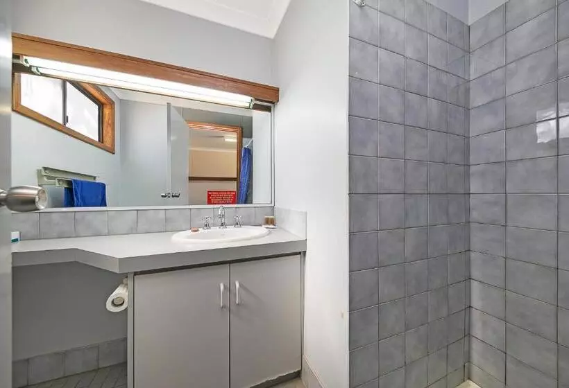 Motelli Border Village Roadhouse