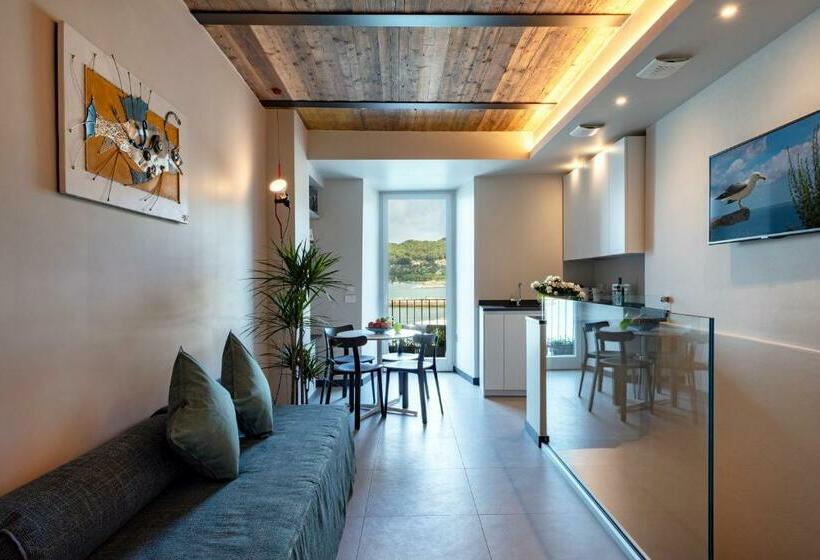 膳宿费 Ca  Amae Portovener E