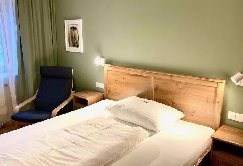 Zöchbauer Gästehaus   Hotel Garni