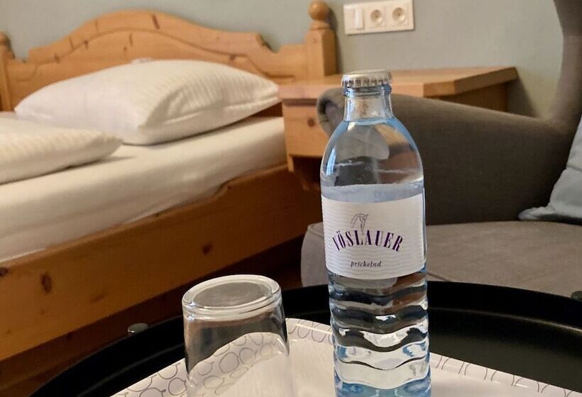 Zöchbauer Gästehaus Hotel Garni