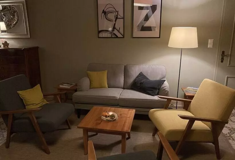 Zöchbauer Gästehaus   Hotel Garni