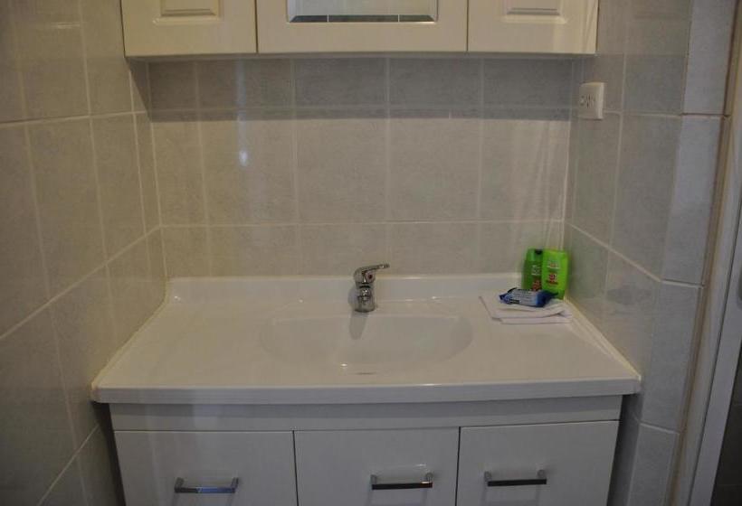 Bed and Breakfast Bribie Island Square