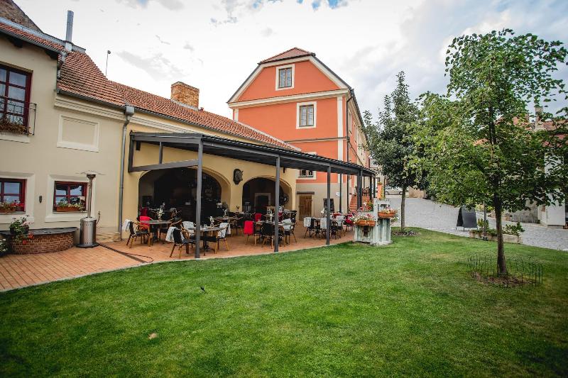 Bed and Breakfast Dvur Hoffmeister