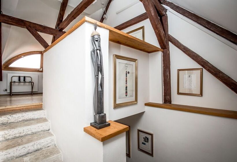 Bed and Breakfast Dvur Hoffmeister