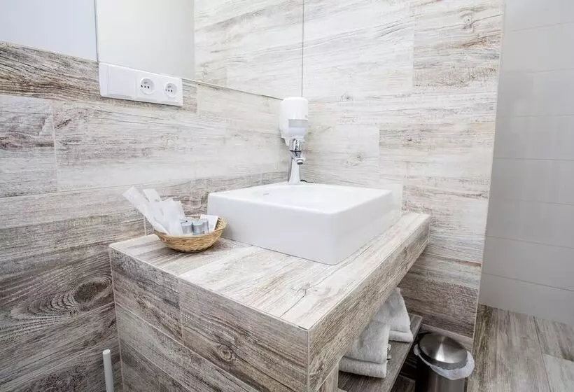 Aamiaismajoitus (B&B) Dvur Hoffmeister