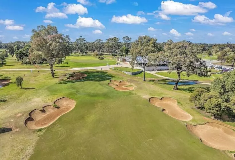 Comfort Suites Clubarham Golf Resort