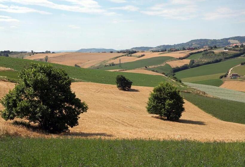 בית מלון כפרי Deanna