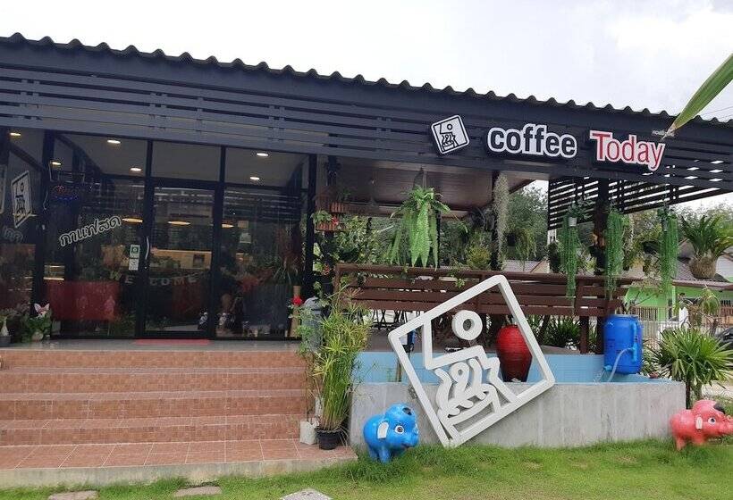 בית מלון כפרי Makwan Resort Rayong