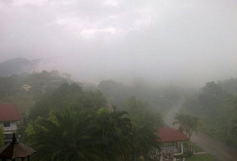 בית מלון כפרי Mountainpark Switzerland Resort