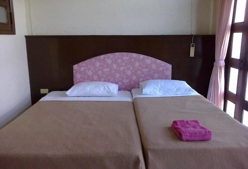 בית מלון כפרי Mountainpark Switzerland Resort