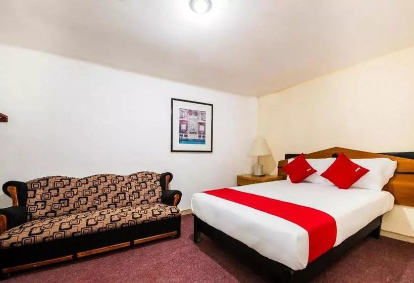 Hotelli Oyo  Los Pinos Silao