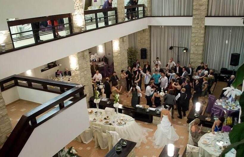 בית מלון כפרי & Restaurant Sofia