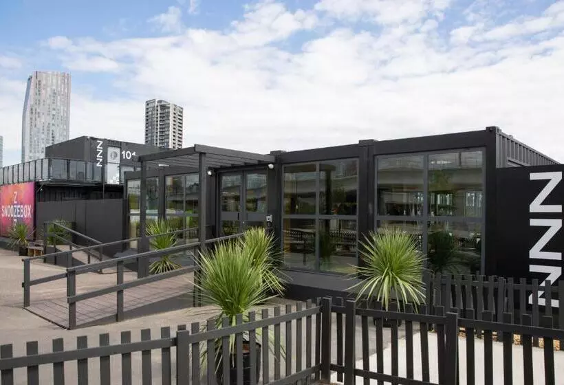 ホテル Snoozebox Olympic Park