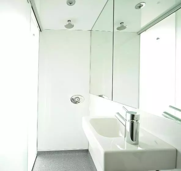 ホテル Snoozebox Olympic Park