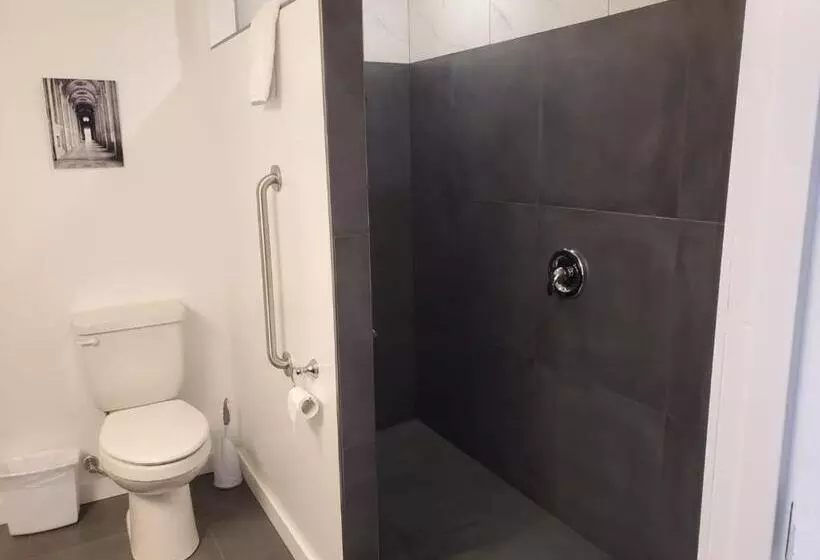 Motelli Celadon Lodge