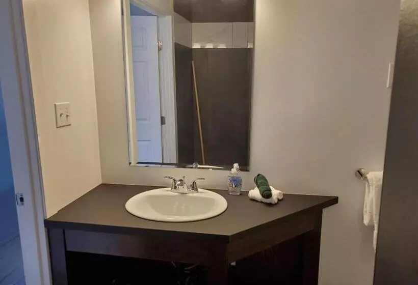 Motelli Celadon Lodge