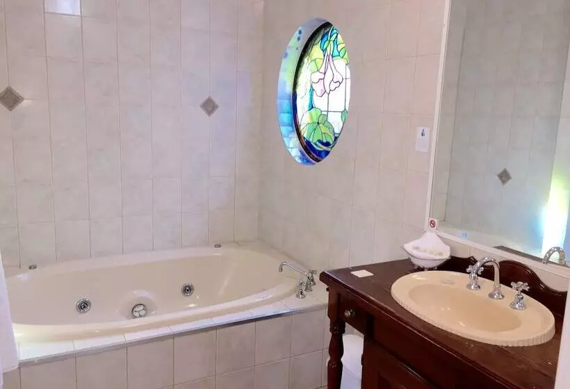 モーテル Country Gardens Motor Inn