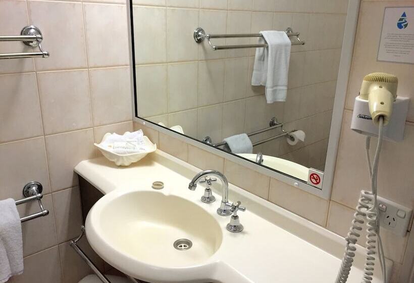 모텔 Country Gardens Motor Inn