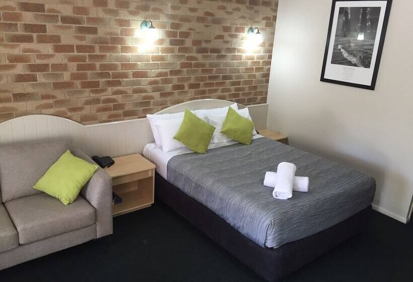 모텔 Country Gardens Motor Inn