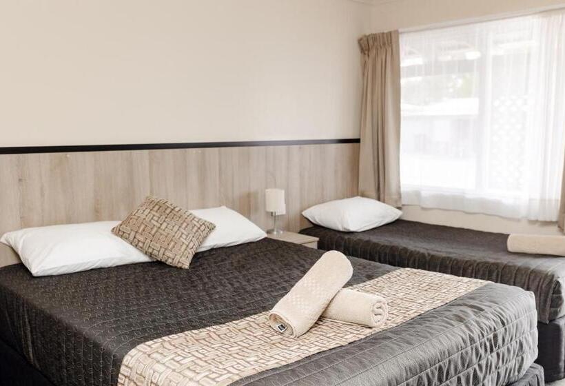 Мотель Starline Motor Inn