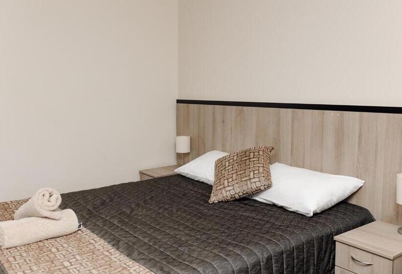 Мотель Starline Motor Inn