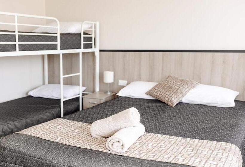 Мотель Starline Motor Inn